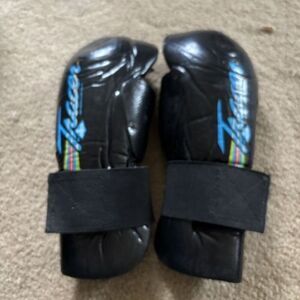 Century Tracer Size Youth Small Martial Arts Sparring Gloves